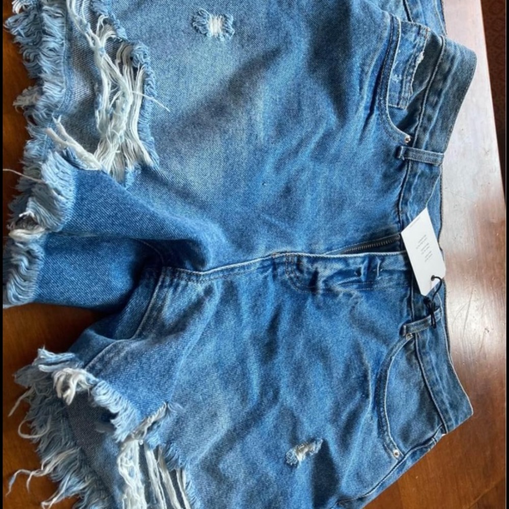 forever 21 size 7 shorts. New with tags